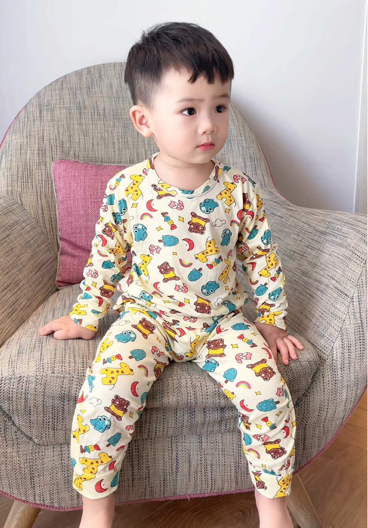 Bộ ngủ dài tay thun lạnh hoạ tiết mini siêu đáng iu #xuhuong #donguchobe #dochobe #dobobetrai #quanaotreem #dobochobe #tiemnhagau 