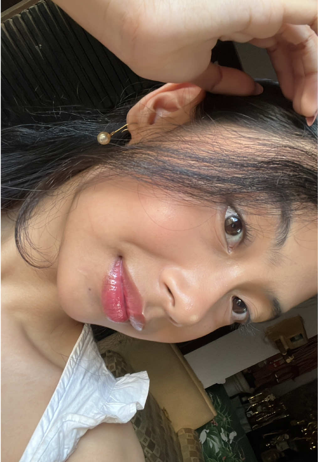 look at that glossy lips🫠🩷 @True To Skin #meltingbalmtruetoskin  