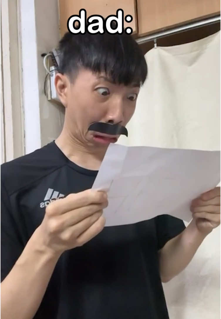 When your kid shows his drawing and friend #luziwei #Meme #fyp #son #father #mom #draw #picture #painting #friends 