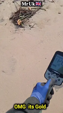 OMG found Gold. #Repost #grow #unfreez #fyp #foryou #foryoupage #fypシ #fy #duet #tiktok #trending #trend #viral #viralvideo #viraltiktok #10kfollowrs #100kviews #1m #uk #treasure #teume #treasuremaker #treasurehunt #treasurehunting #kpop #bomb #jihoon #treasure #gold #haruto #yoshi #hiddentreasure @TikTok @tiktokglobal @TikTok UK @tiktok creators @tiktokshop_ph @TikTokworldwide