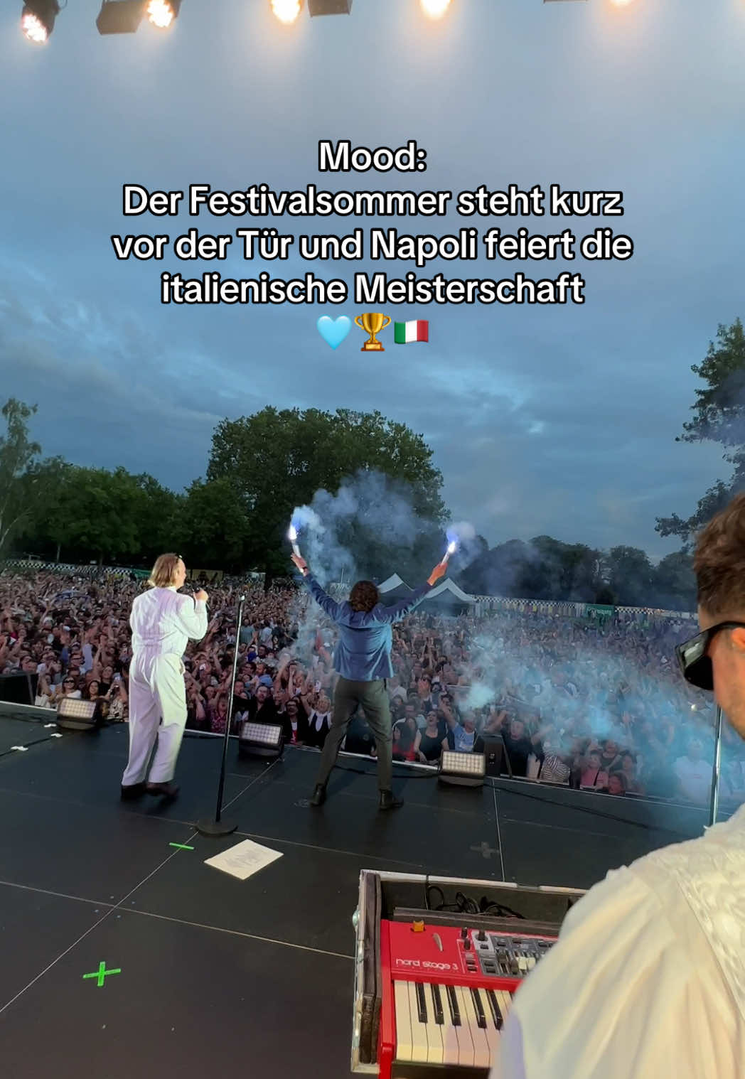 Das ist dein Zeichen, dir endlich Tickets für die Sommershows zu holen!! 🫨🩵 #roybiancounddieabbrunzatiboys #bellanapoli #festivals #konzert #roybianco 