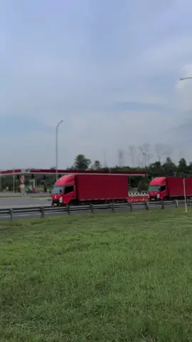 Intercity genk 🤙🏼🫡#fypage #fyp #fyppppppppppppppppppppppp #fypシ゚ #kurirpaket #jtseastjava #vira #jntexpressid #jts #jettransportservices #jtstransport 