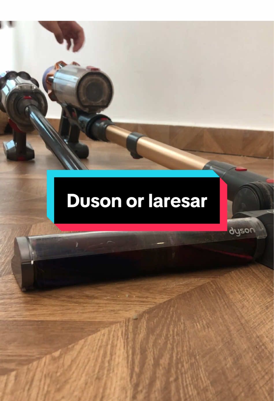 Dys0n or laresar🔥#EnergiKuatTiapLangkah #laresar #fypツ #vaccumcleaner #tiktokshop #CleanTok #cleanmyroom #aspirador #tiktokshopmemorialday #tiktokshopsummerturnup #dealsforyoudays 