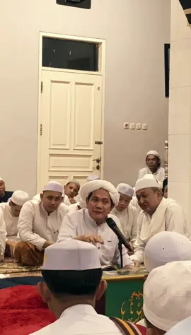 Masyaallah candaan pian guru 😇 #fyp #masukberanda #berkatgurukita #pencintaulamabanjar #guruudinsamarinda #CapCut 