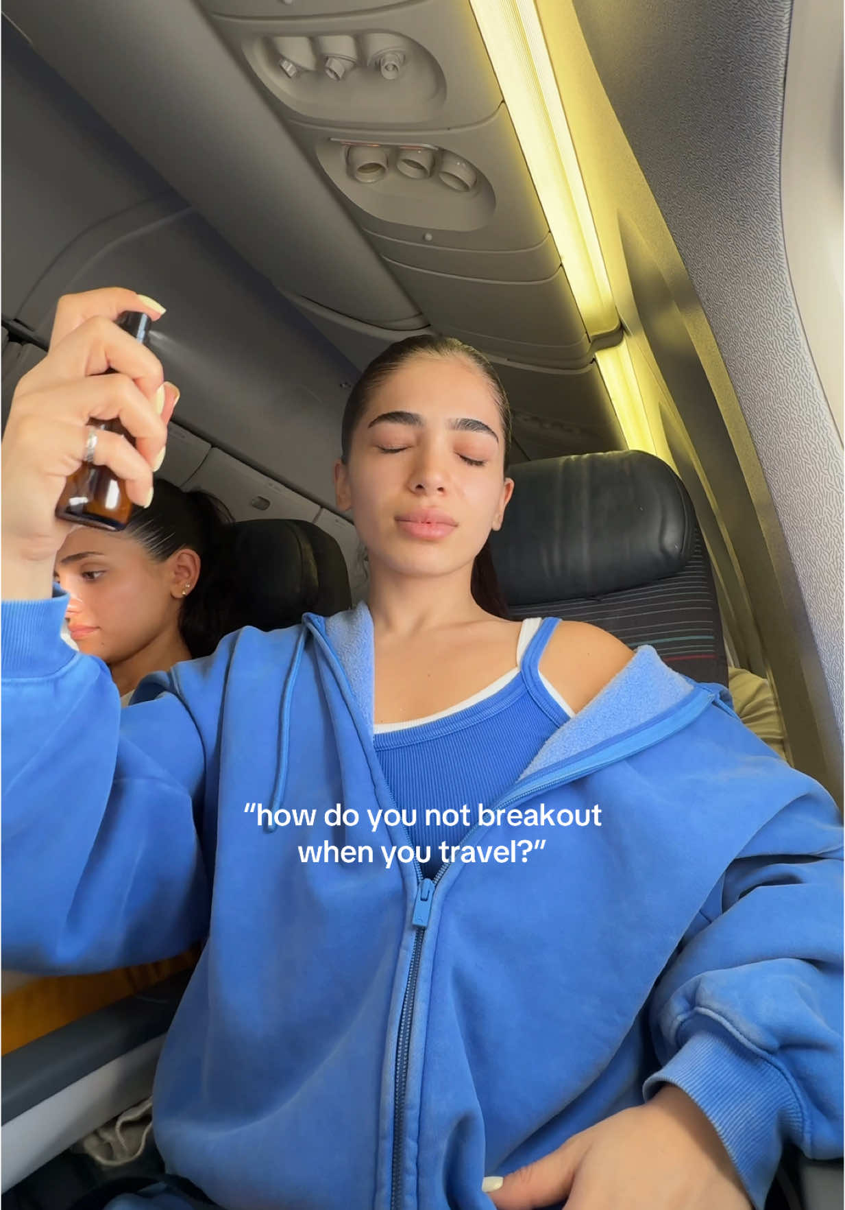 hypochlorous spray + collagen mask non-negotiable (airplane acne is REAL) @medicube global collagen wrapping mask