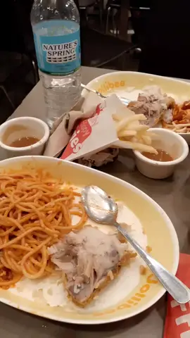 prank your friends nga nasa Jollibee ka😅 #highlights #trending2025✨ #prankvideo 