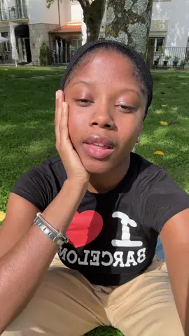 Postei um vlog da minha semana lá no Youtube❤️