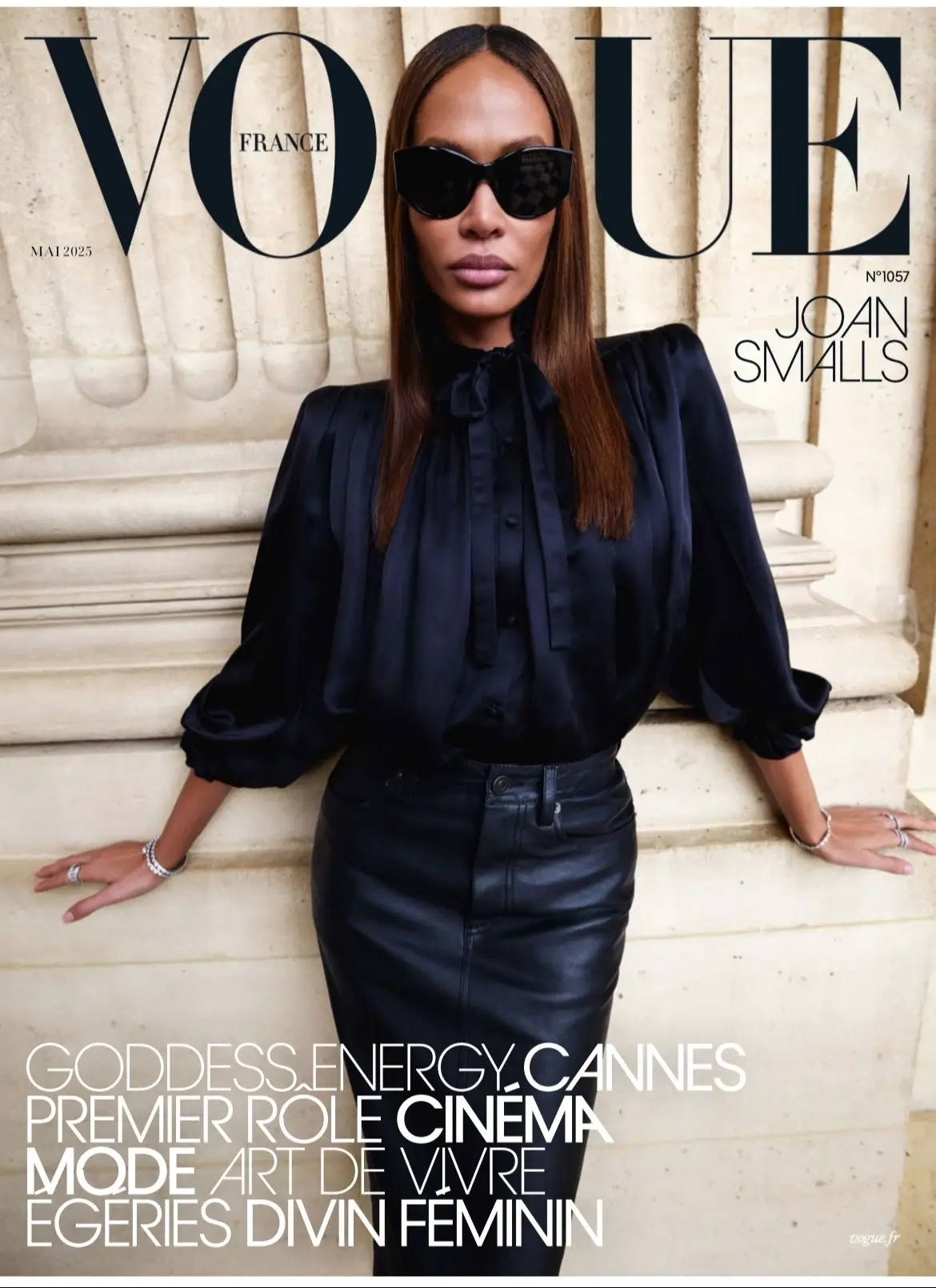 Sundays are for magazines. Vogue France currently has my heart 💖 #vogue #magazine #fashionmagazine 