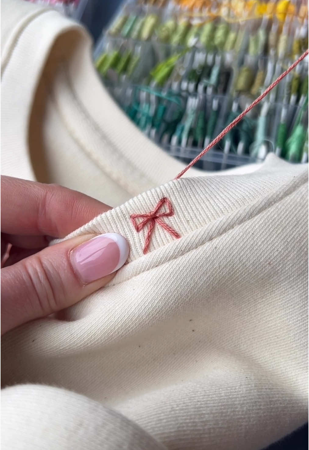 Bows in 7 stitches 🧡 #bow  #bows  #bowembellishment  #bowembroidery  #embroideredbows  #embroiderythread  #embroiderytutorial  #upcycledclothing  #upcycledfashion  #embroideredflowers  #embroideredclothing  #embroidereddenim  #embroideredclothes  #embroideredflorals  #mindfulart  #slowstitching  #sewingproject  #embroiderypatterns  #diycrafts  #slowcraft  #dmcthreads  #dmcembroidery  #embroiderydesign  #beginnerembroidery  #embroiderywork  #denimembroidery  #embroiderhappyhoops  #embroiderytutorial  #embroideryprocess