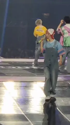 mau pegi kmna sih ciiil cil😭🤣🤏 #renjun #huangrenjun #nctdream #NCTDREAM_FANMEETING_DREAMQUEST 