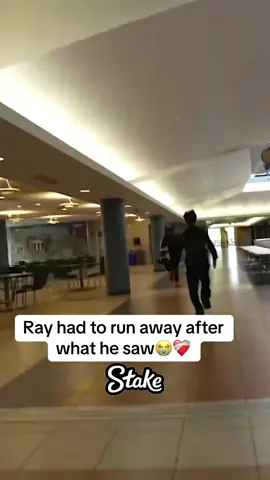Ray had to run away after #Kai #kaicenat #twitch #fyp #viral #amp #streameruniversity kai cenat streamer university #tylil #reggie #ddg #zias #blou #agent00 #streameruniversity #thestreameruniversity #wendy #wendyortiz #ray #rayasianboy 