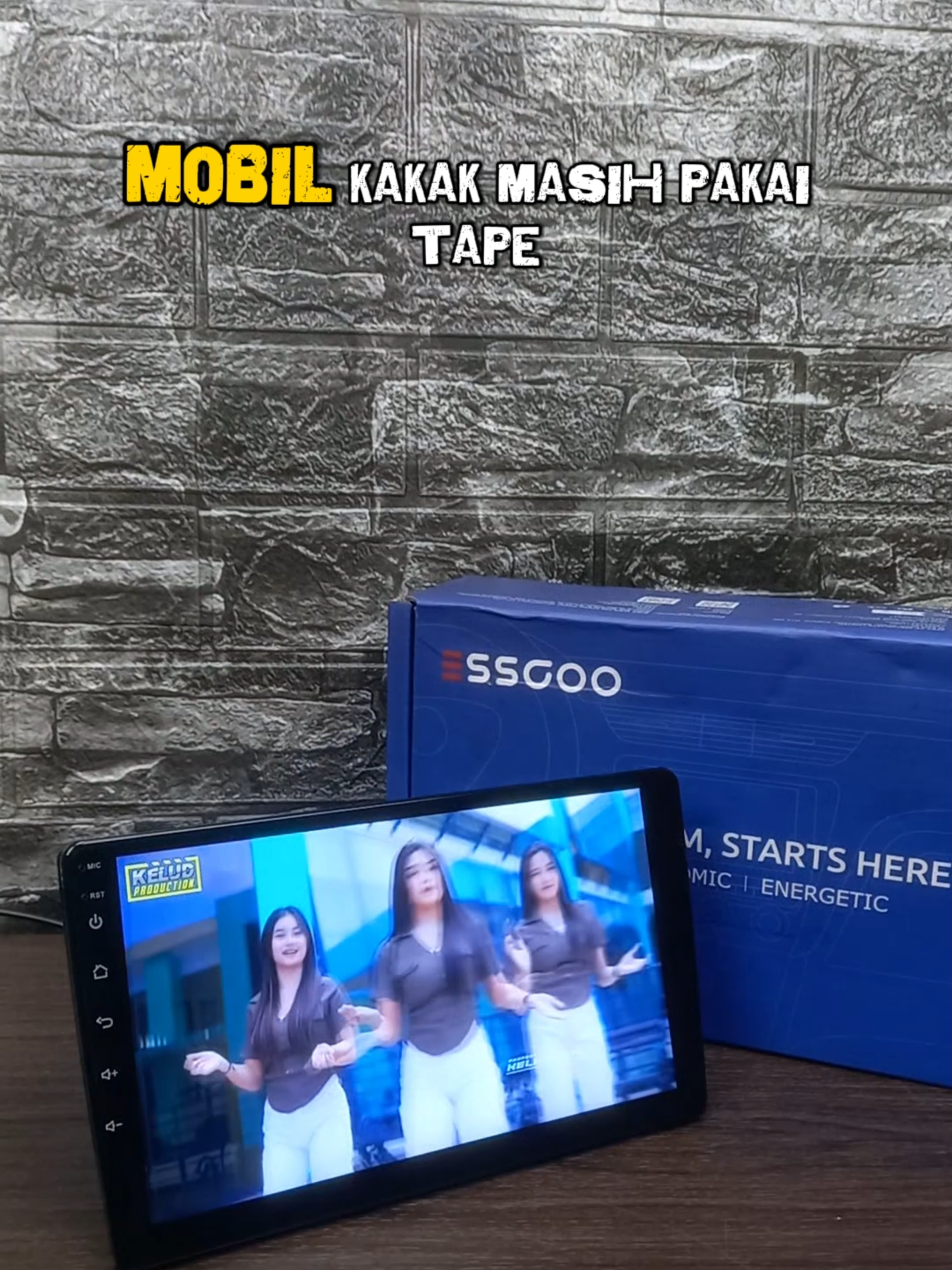 Yang ini udah Android 14, RAM 4, bisa Youtube-an, mirroring HP, sampe atur suara detail kayak di bioskop. #headunit #headunitandroid #headunitmobil #ESSGOO #satukontentiaphari #jumathemat #rekomendasijanda
