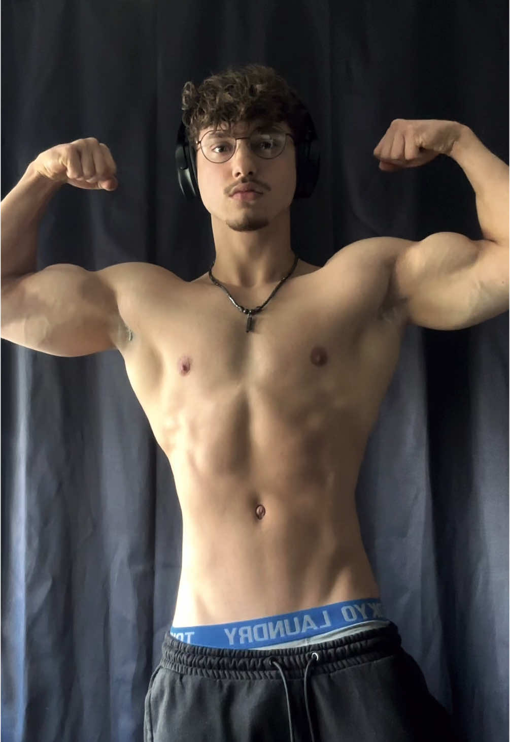 Believe im growing #fyp #bodybuilding #alevels #examseason #bodybuildingmotivation #natural 