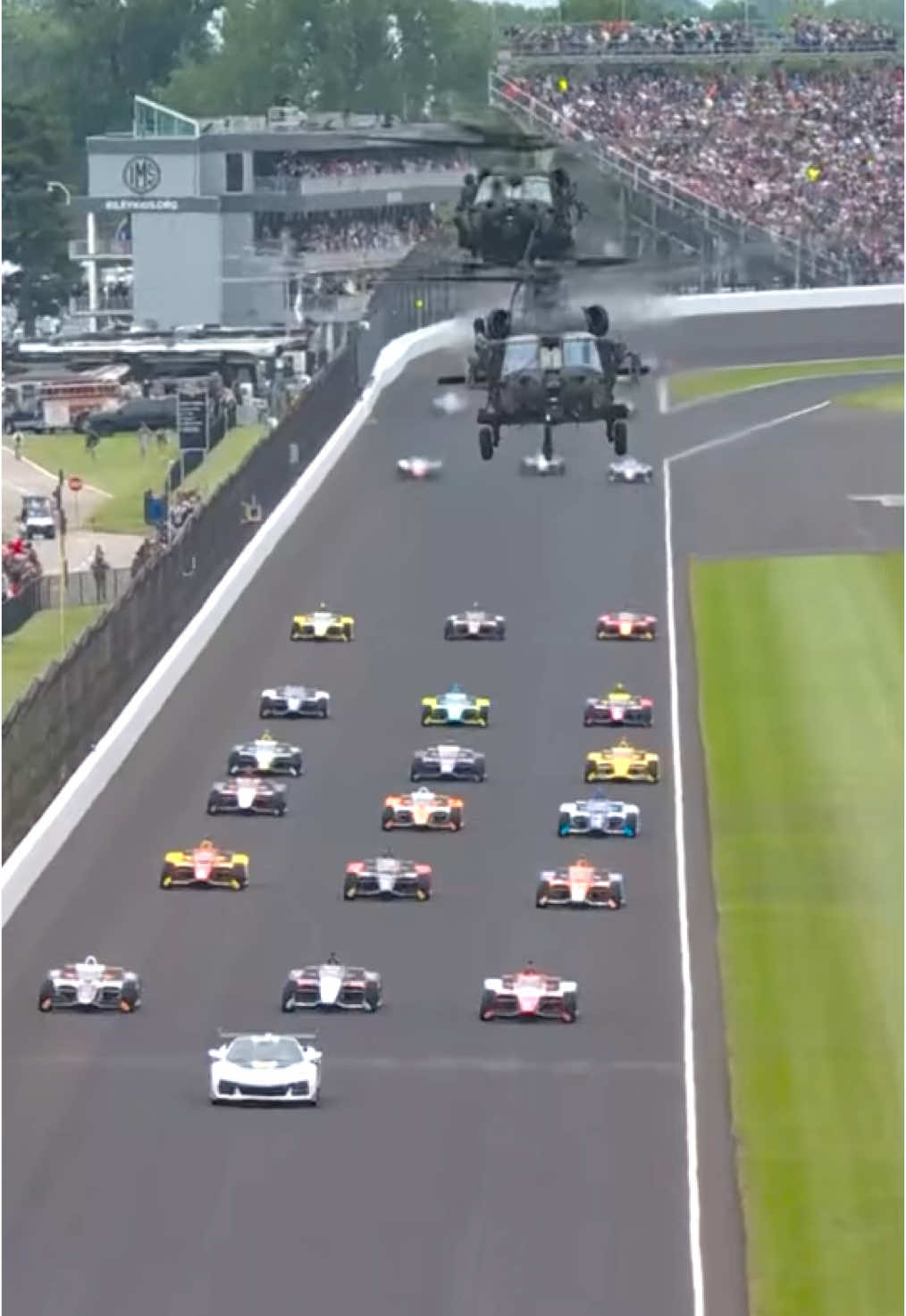 ABSOLUTELY. ELECTRIC.  #INDYCAR #Indy500 