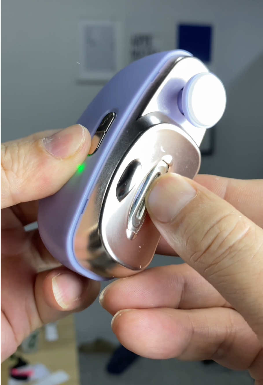 💕This is the best tool for trimming nails, perfect for elder parents and trimming kids’ nails! 💯#nailclippers #nailcare #nailinspo #nailtrim #tiktokmademebuyit #nailinspo #electricnailclippers #tiktokshopmemorialday #musthave #parentsgift #fyp 