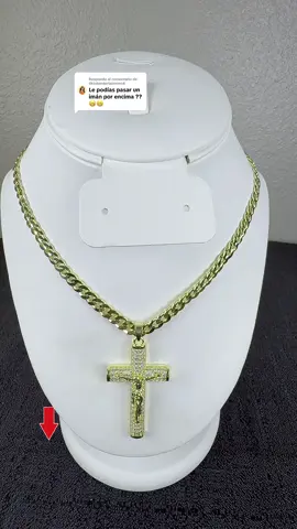 Respuesta a @tiktokentertainmen4 medalla con un crucifico de 14 kilates. #14kgold #goldchain #14kgoldchain #memorialday 