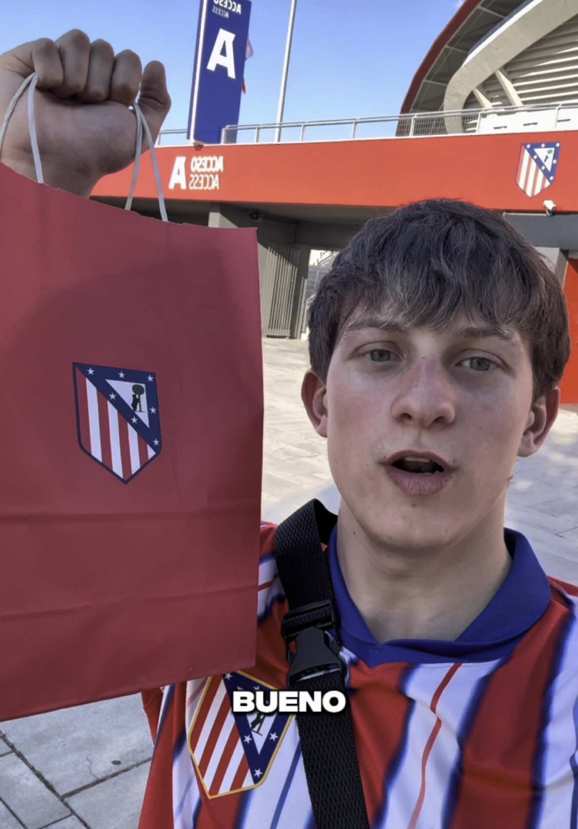 COMPRANDO LA CAMISETA DEL MEJOR 9 DEL MUNDO 🇦🇷🕷️❤️ | ✈️ @Discover Adventure EC | #Atleti #AtleticoMadrid #JulianAlvarez #Julian 