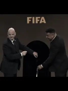 #ريال_مدريد_عشق_لا_ينتهي #كرستيانو_رونالدو🇵🇹مشاهير_الرياضة #ريال_مدريد_عشق_لا_ينتهي 