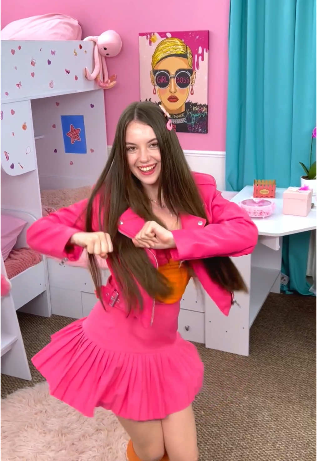 Do you like the color pink ? 🤩😊🤔#timtin #crazycasa #fyp #dance #usa #school #americanschool 