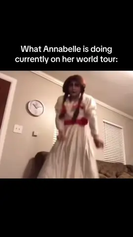 This is why Ed and Lorraine wanted NOBODY to move her out of the box 😭. She slayed #annabelle #annabelledoll #theconjuring #edwarren #lorrainewarren #annabelleescape #fyp 