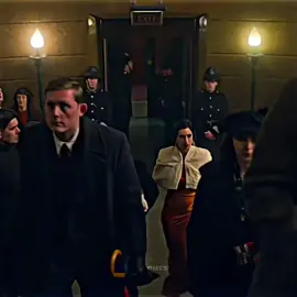 الهالة #thomasshelby #cilianmurphy #peakyblinders #peakyblindersedits #foryoupage #fyp #viral 