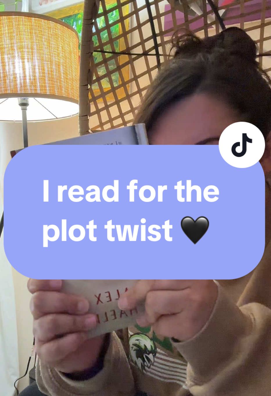 I didn't expect the twist!! #goodbook #BookTok #thesilentpatient #alexmichaelides #🤯 