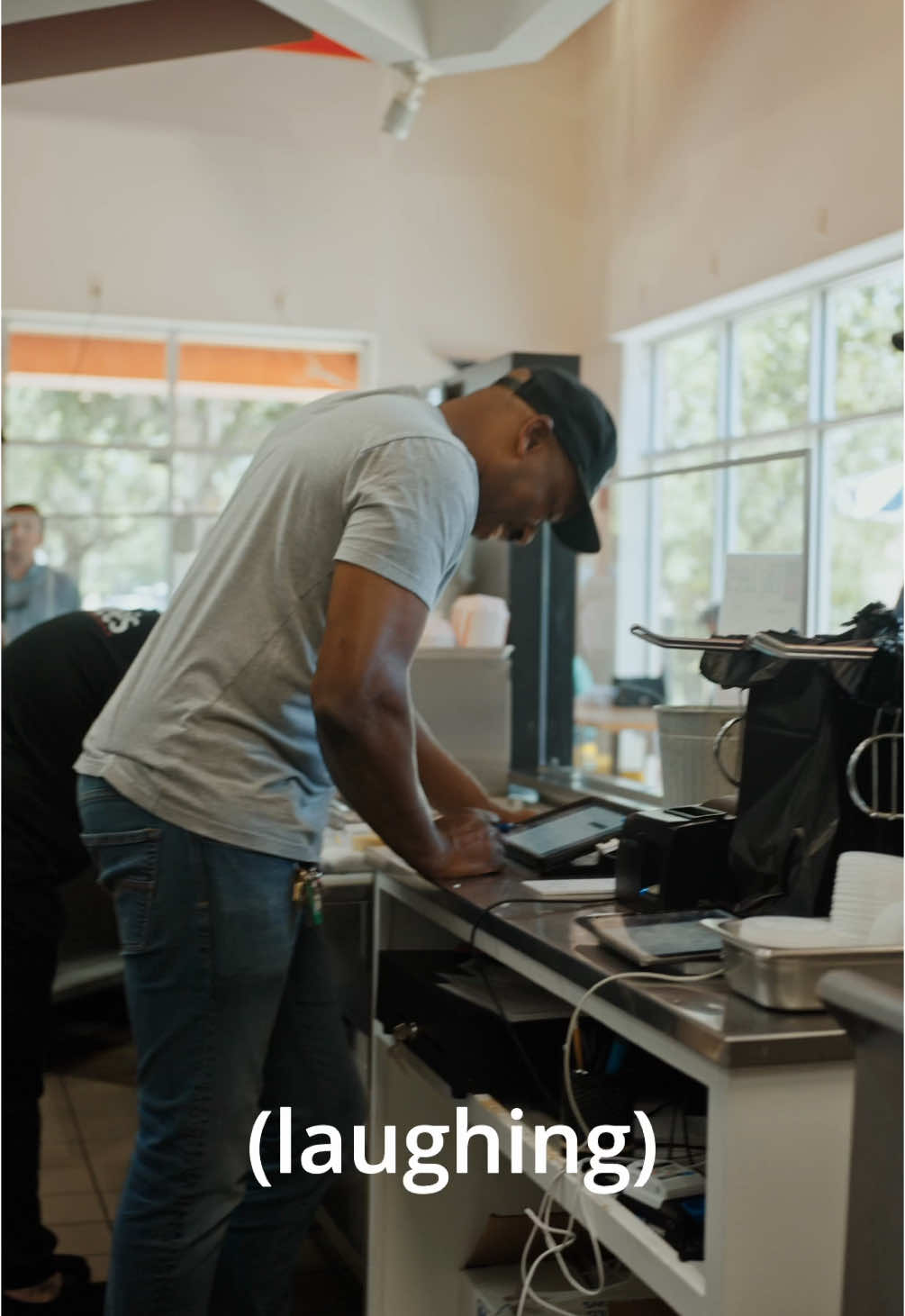 I love connecting, even if it’s in a small way, with every single customer.  It’s not just about the food, it’s really about the entire experience!  What matters most to you in a dining experience? #mybigleesbbq #rashadjonesbbq #connecting #passion #bbq #fyp #ocala #centralflorida