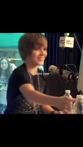 love you justin #fyp #foryou #justinbieber #kidrauhl #jb #belieber #pinterest #childhood #edit #hopecore #sad 