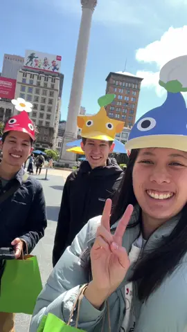 Pikmin popup this weekend 5/23-5/26 and July 4th weekend from 11am-6pm in Union Square! @unionsquaresf has a collaboration with @pikminBloomofficial @Nintendo USA for a Pikmin Bloom Mini Walk! At the popul you can earn some Platinum points, cute Pikmin hats and take a cute little video! 📍Union Square, San Francisco
