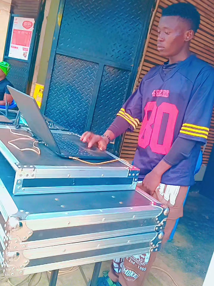 #fyppp #trendingsong #trendingsoundsontiktok #trendingsound #djNichola #vyral #fyppppppppppppppppppppppppppppppppppp 