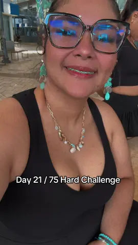Day 21/75 Hard Challenge  @Niasjourney 🏋🏻‍♀️  #weightloss #weightlossjouney #workhard #workoutroutine #75hardchallenge #day21 