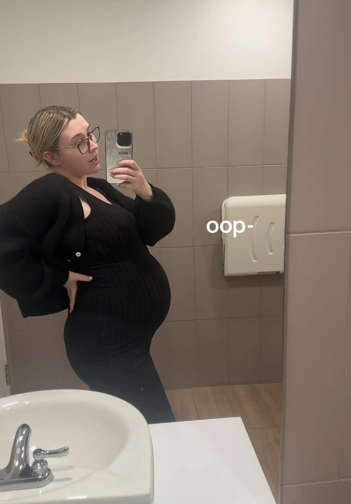 my baby said 🧍🏼‍♀️ #pregnant #ftm #thirdtrimester 