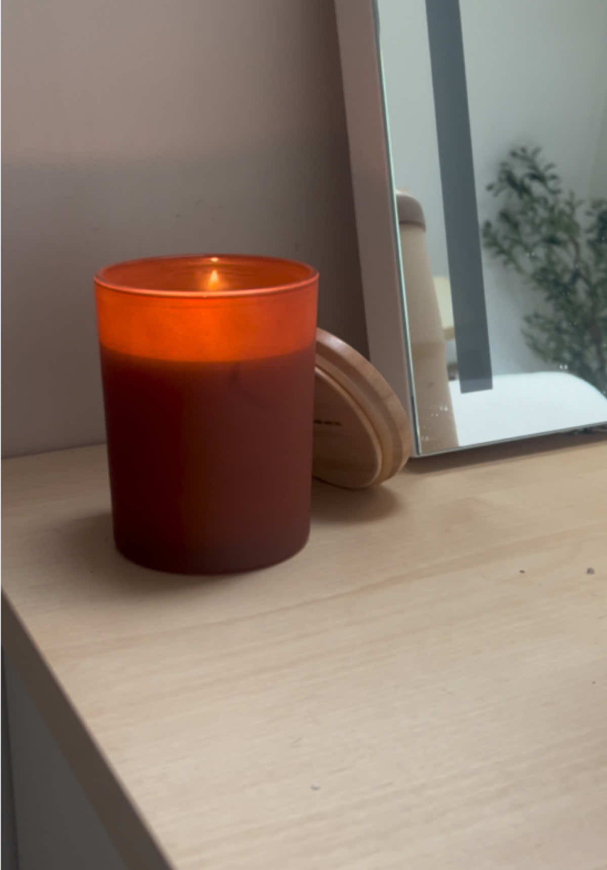rainy days are so cozy 🌧️ (when you can stay inside lol) #rainyday #cozyathome #cozyhome #cozyaesthetic #cozyvibes 