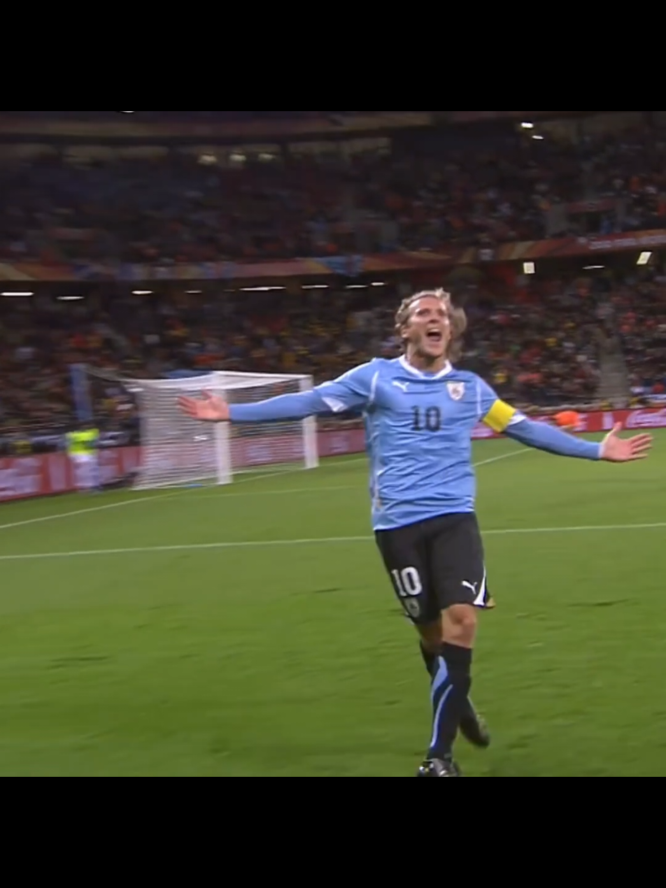 tá afim de um romance?... #forlán #copa2010 #fyp