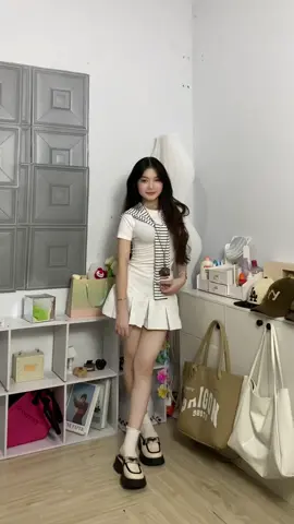 Set 3 món áo thun ôm chân váy kèm khăn #aothun #chanvay #aothunbody #outfits #fyp #checkoufit #xuhướng 