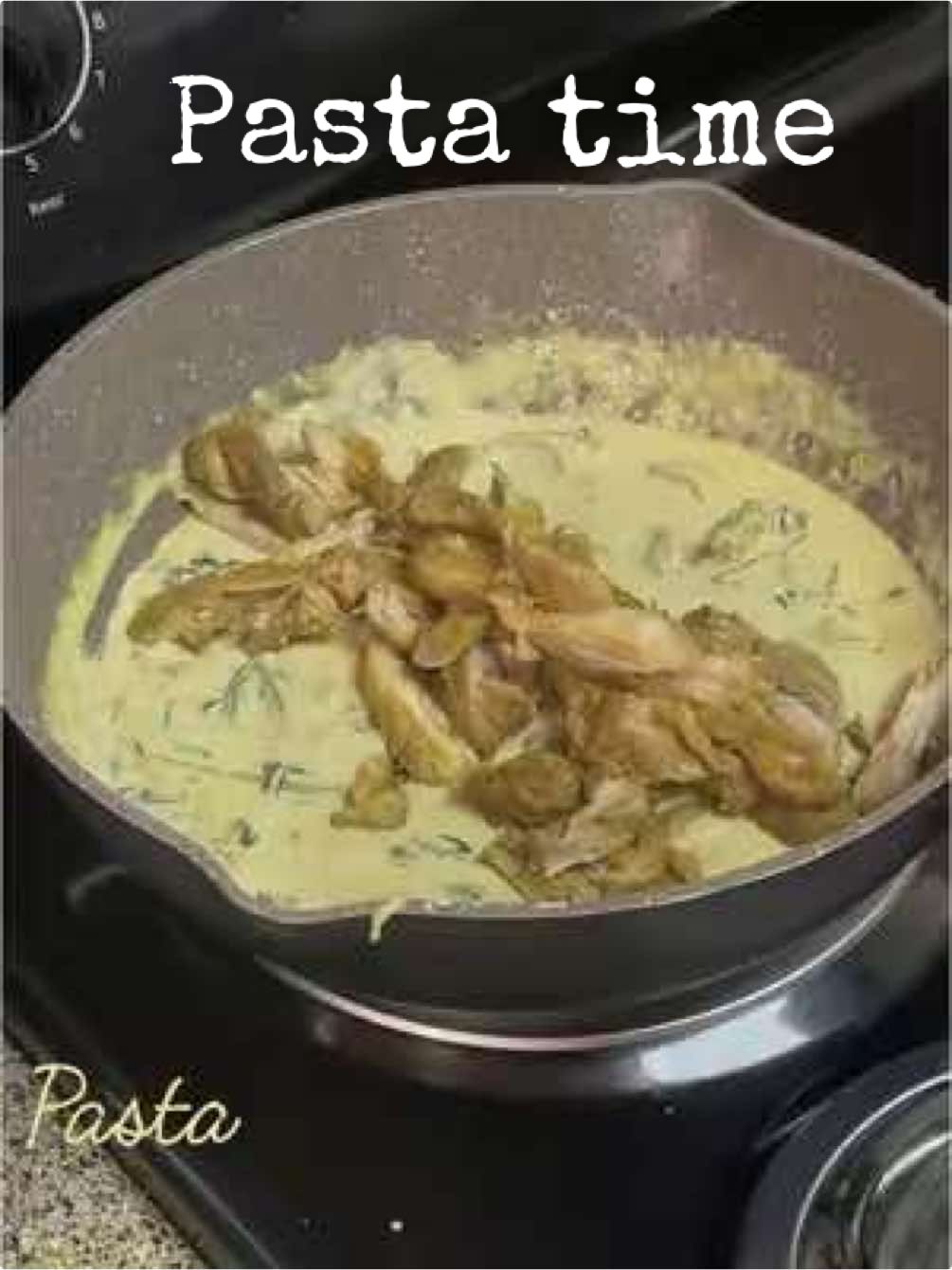 Pasta on the menu #pasta #pastatiktok #EasyRecipe #dinner #DinnerIdeas #tiktokrecipe #creamypasta #chickenpasta #shrimppasta #pastarecipe #easypastarecipe #easyrecipe #chickendinner #fyp #foryoupage #creatorsearchinsights #FoodTok #food #dinnertime 