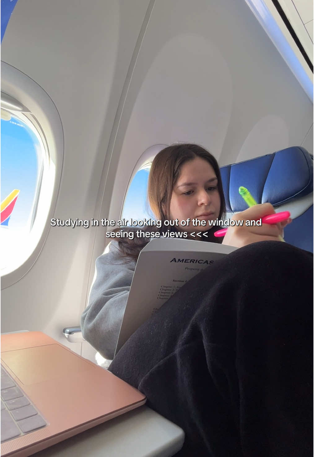 Genuinely couldn’t think of a more peaceful place to study like it was so calming and relaxing and I was so cozy in my row to myself 🥰 #traveltiktok #studying #traveling #planes #viral #FYP #airport #southwest #girlythings 