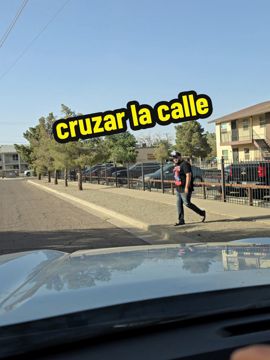 JAJAJAJA es una forma de agradecer pienso yo #fyp #humor #comedia #mexico #calle #viral #foryou #viraltiktok #viral #viralvideo #foryouu #carro 