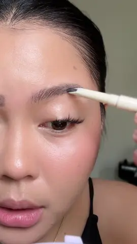 Natural brows achieved! 🥹😍 #EyebrowTutorial #NaturalBrowsTutorial #KilayIsLife  #eyebrowpencil  #focallureph #focalluremusthaves #eyebrowtutorial 