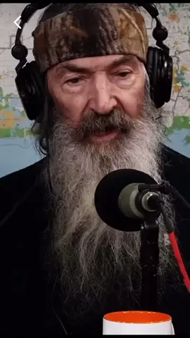 R.I.P Phil #philrobertson #duckdynasty #wewillmissyou #heartbroken #prayers #godsgotyounow🙏❤🌺🥺 