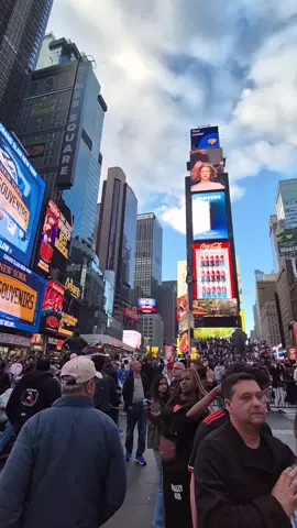#timesquare#newyorkcity #enjoylife #usa🇺🇸 #traveltiktok 