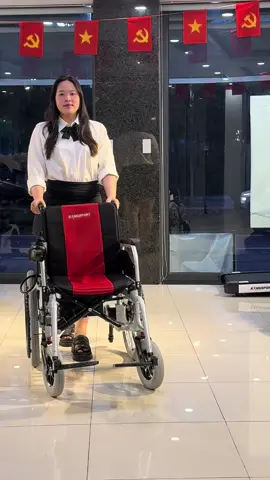 🆘Một sản phẩm mới ra mắt nhà Kingsport🆘 Thiết bị y tế KingMedic - Xe lăn điện XLD4 trình làng 🍀Nhiều tính năng thông minh, tiện dụng ❤️XLT4 hứa hẹn đem tới trải nghiệm tuyệt vời cho người gặp khó khăn trong việc đi lại❤️ #kingsporthadong #xelan #suckhoe #XLD4