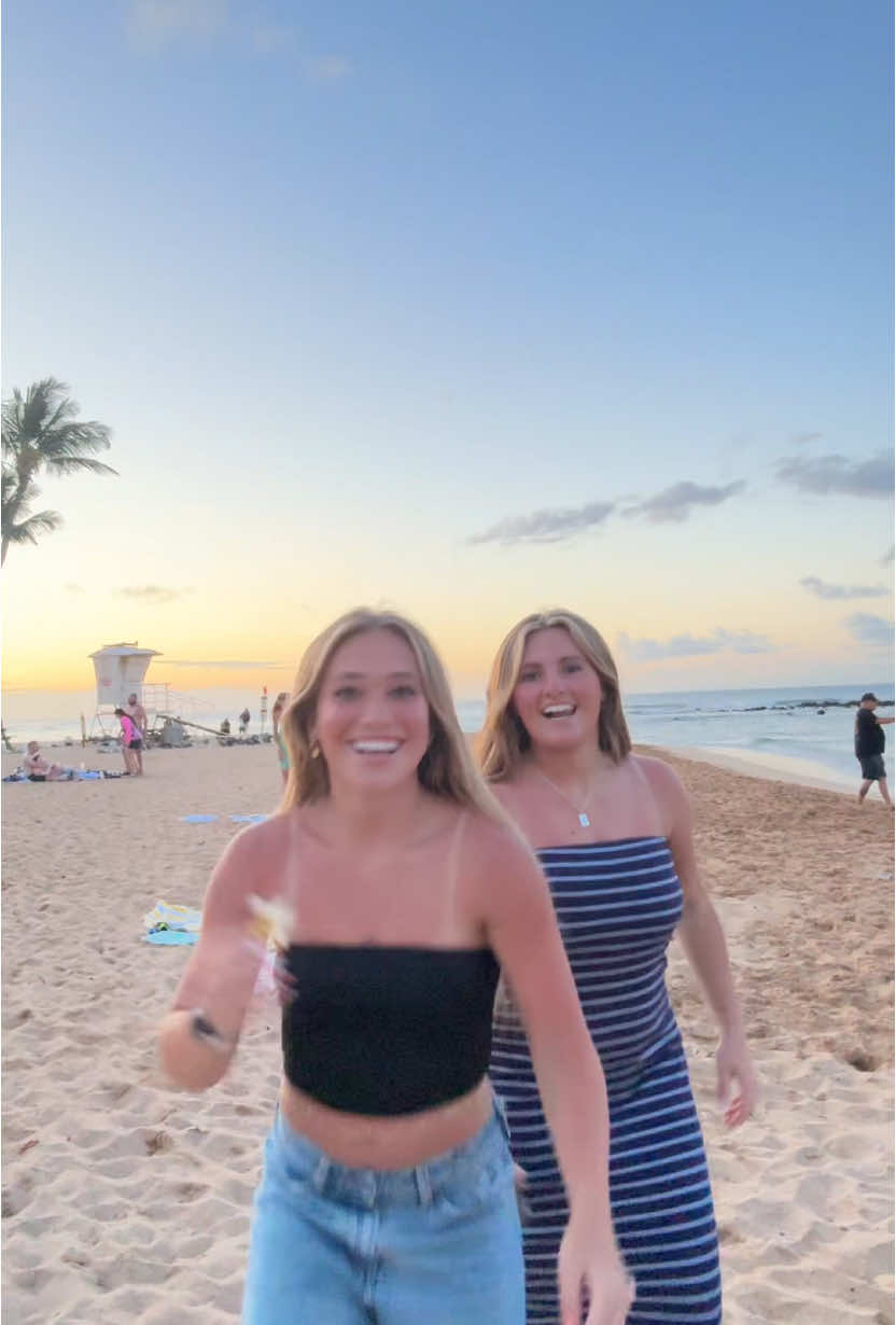 Kauai huzz can’t handle us🐓🥥🌺 #seniortrip #co2025 #fyp #kauai #besties @reese summer 
