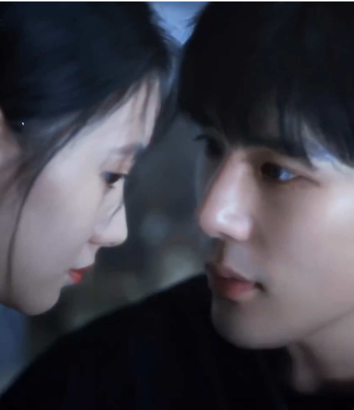 trần lộ chu yêu quáaaa #陷入我们的热恋 #savaotinhyeucuongnhietcuachungta #vuonganvu #wanganyu #王安宇 #tranlochu #luuhaoton #liuhaocun #tuchi #刘浩存 #phimtrungquoc #xuhuong #fyp