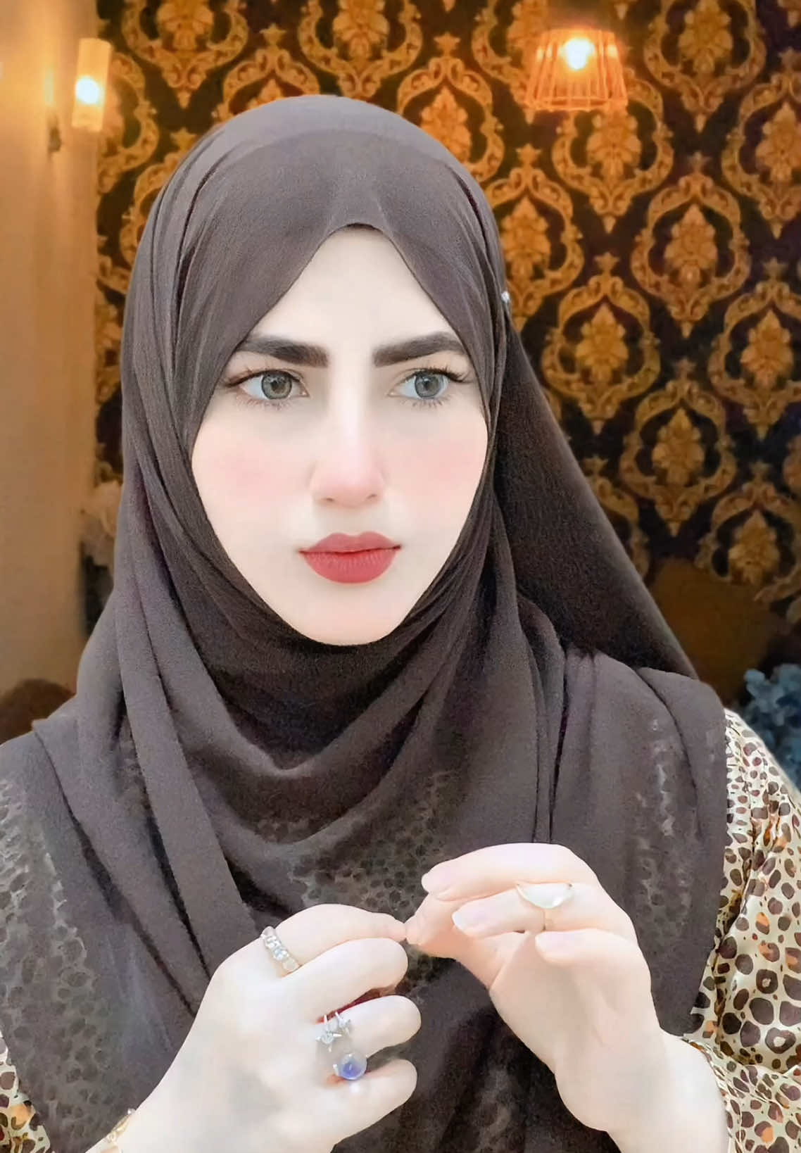 Bus yehi soch k khush hogae me 🥹 #mishalhearts #sherryhearts #tiktokpakistan #comedy #funny #trending 