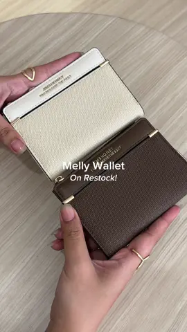 Dompet lipat kulit viralnya Jims Honey restock😝 checkout sebelum kehabisan! #tascantik #tasselempang #tasviral #jimshoney #racuntiktok #slingbag #taswanita #tasjimshoney #belilokal #taslokalbrand #Guncang66 #Guncang66SpesialGajian #mellywallet 