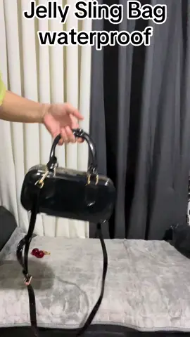 jelly bag waterproof #jellyslingbag #slingbagforwomen #jellybagwaterproof#creatorsearchinsights 