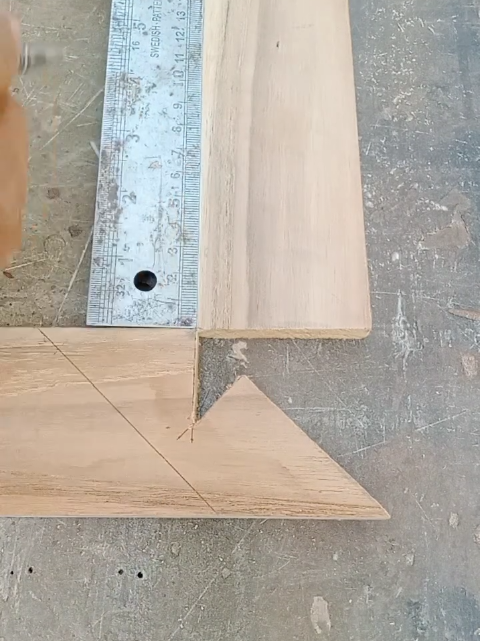 Amazing Wood Joint Looks like Natural 😍🥰😍  #woodjoints #joints #woods #carpentry #wooddesign #woodart 