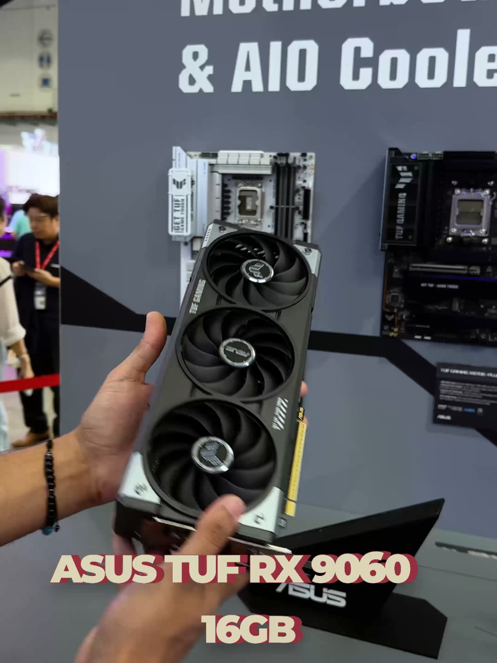 كارت اقوي من RTX 5060 TI وارخص منه 🤯🔥 انتظروا مراجعتنا الكاملة الكارت على موقعنا قريباً 💯 #RX #amd #computex #computex2025 #taipei #tech #pc #pcgaming #عرب_هاردوير