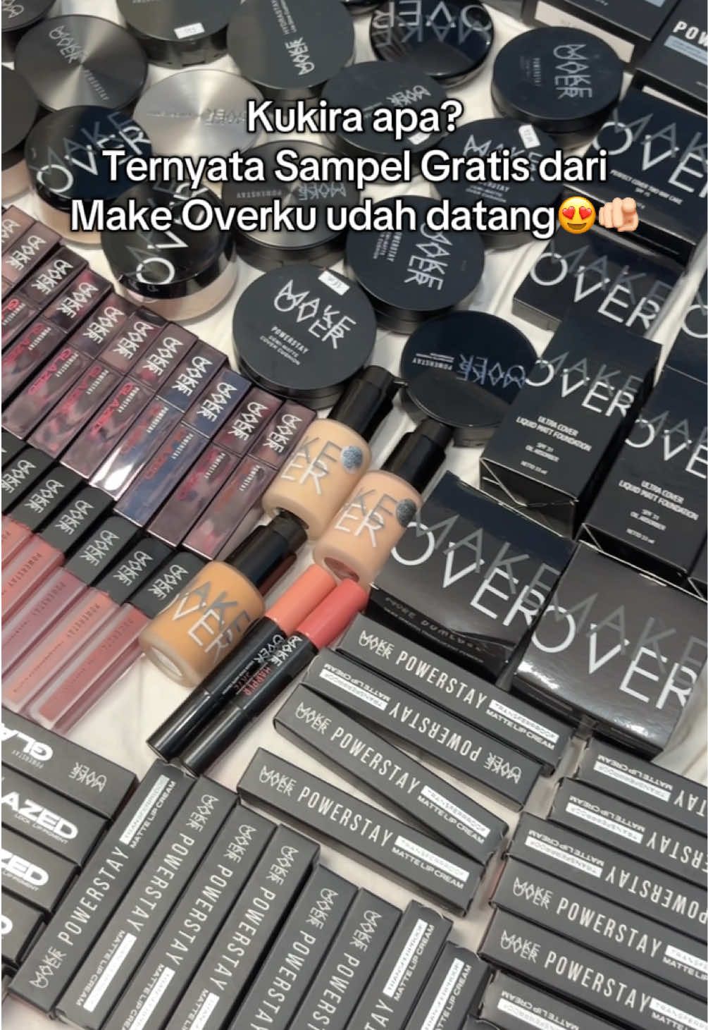 Pliss ini banyak bgtt @makeoverid 🥹❤️ makasi banyakk love sekebon @Paragon Creator Hub Official #makeover #pch #paragoncreatorhub #fyp #unboxing #sampelgratis 